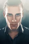 Фото Dustin Robert Young