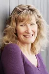 Фото Julie Elizabeth Knell