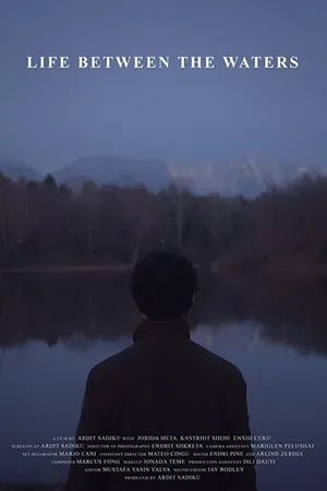 Постер к фильму Жизнь между водами (2017)