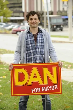 Постер к сериалу Dan for Mayor (2010)