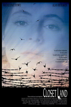 Постер к фильму Страна в шкафу (1990)
