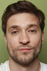 Актёр Артём Ермоленко — фото персоны