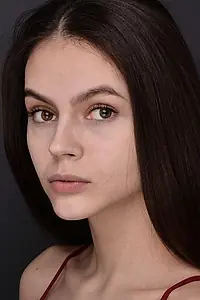 Актриса Алина Большакова — главное фото персоны
