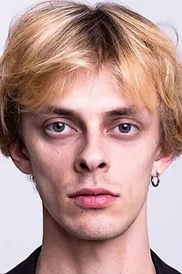 Актёр Михаил Кирис — главное фото персоны