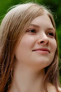 Актриса Анна Будалаева — главное фото персоны