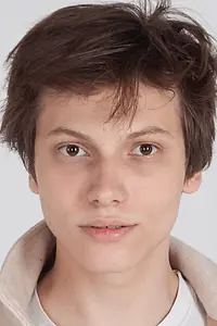 Актёр Артемий Ратнер — фото персоны