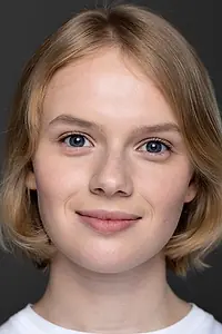 Актриса Арина Крутова — главное фото персоны