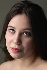 Актриса Ксения Малых — фото персоны