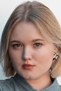 Актриса Александра Семерикова — фото персоны