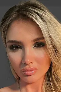 Актриса Ольга Саврасова — фото персоны