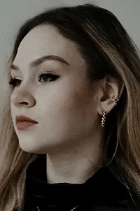 Актриса Анна Смирнова — фото персоны