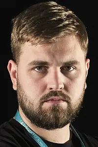 Актёр Кирилл Комков — фото персоны