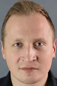 Актёр Артем Холодилов — фото персоны