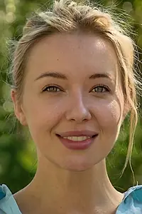 Актриса Полина Власенко — главное фото персоны