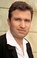 Актёр Джулиан Мере — фото персоны
