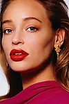 Актриса Клэр Хоак — превью фото персоны