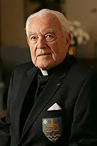 Актёр Theodore Hesburgh — главное фото персоны