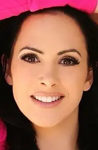 Актриса Malisia Petropoulos — фото персоны