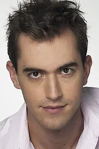 Актёр Адам Дж. Йинд — фото персоны