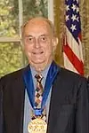 Актёр Луис Очинклосс — превью фото персоны