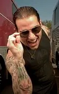 Актёр M. Shadows — фото персоны