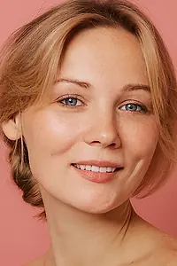 Актриса Анастасия Безбородова — главное фото персоны