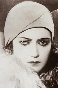 Актриса Агнес Кук — фото персоны