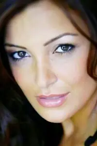 Актриса Sarieha Alfawaf — фото персоны