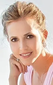 Актриса Алина Сомова — главное фото персоны