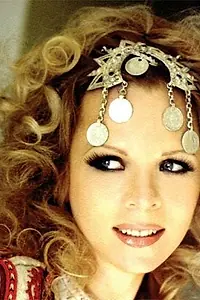 Актриса Инва Мула — фото персоны