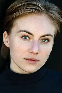 Актриса Элиза Шлотт — фото персоны