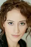 Актриса Эсра Кызылдоган — превью фото персоны
