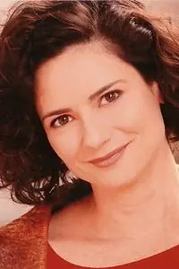 Актёр Елена Дэй — фото персоны