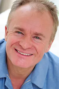 Актёр Bobby Davro — фото персоны