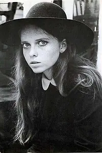 Актриса Стефани Фэрроу — фото персоны