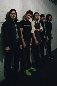 Актёр The Raconteurs — фото персоны
