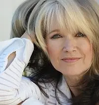 Актриса Bernadette F. Dugas — фото персоны