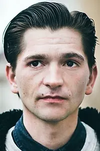 Актёр Бенедикт Хёсл — фото персоны