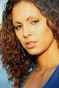 Актриса Tania Diaz-Flores — главное фото персоны