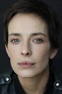 Актриса Анна Попова — фото персоны