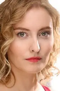 Актриса Лаура Мэттьюз — фото персоны