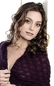Актриса Жулиана Шальч — фото персоны