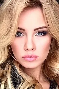 Актриса Илона Арсентьева — фото персоны