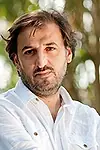 Актёр Озджан Альпер — превью фото персоны