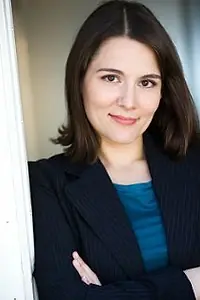 Актриса Луиса Динст — фото персоны