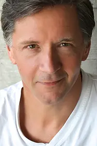 Актёр Эбен Янг — фото персоны