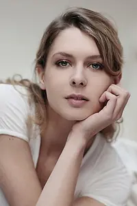 Актриса Елена Радоничич — фото персоны
