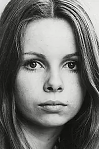 Актриса Лалла Уорд — фото персоны