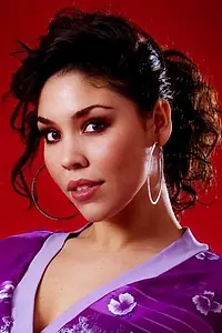 Актриса Hind Laroussi — главное фото персоны