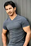 Актёр Raj Bhavsar — превью фото персоны